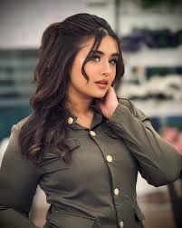 minahil malik